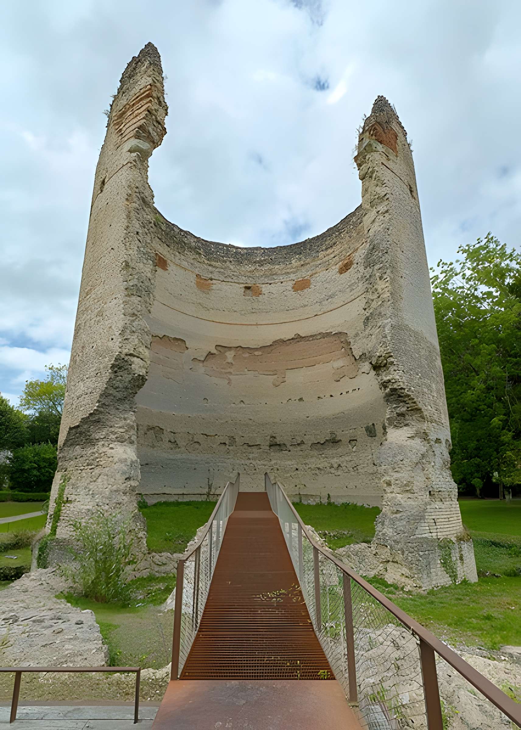 Tour de Vésone de Périgueux
