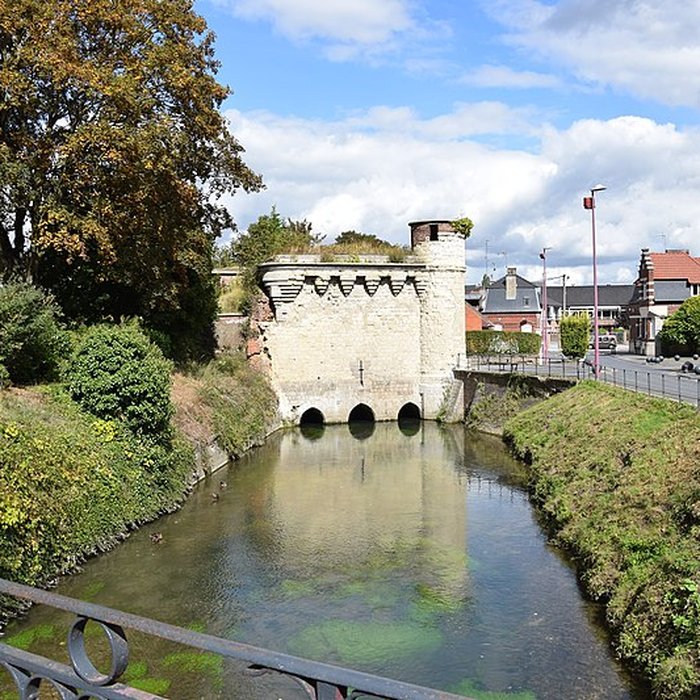 Photo de Tour des Arquets de Cambrai
