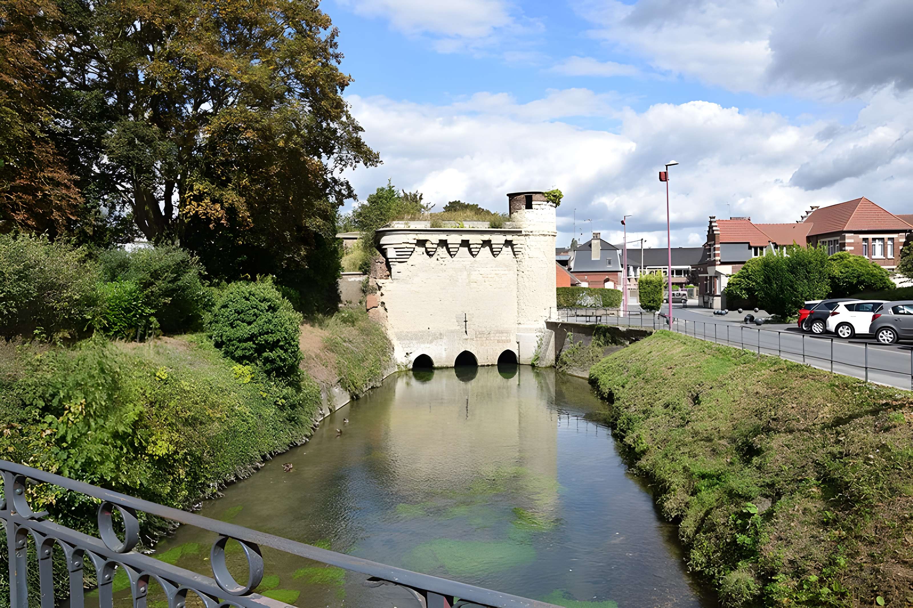 Tour des Arquets de Cambrai