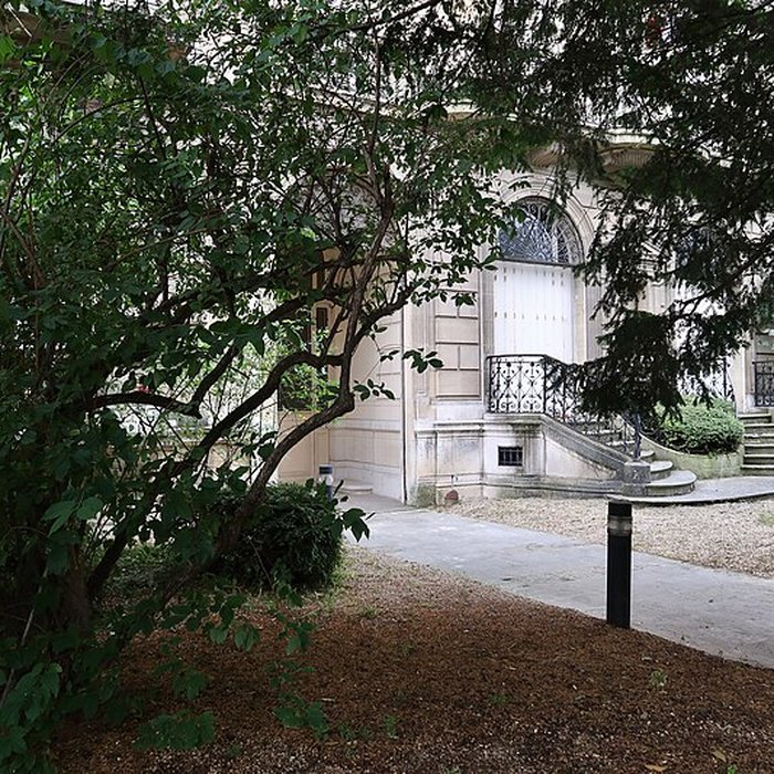 Photo de Musée dEnnery annexe musée Guimet