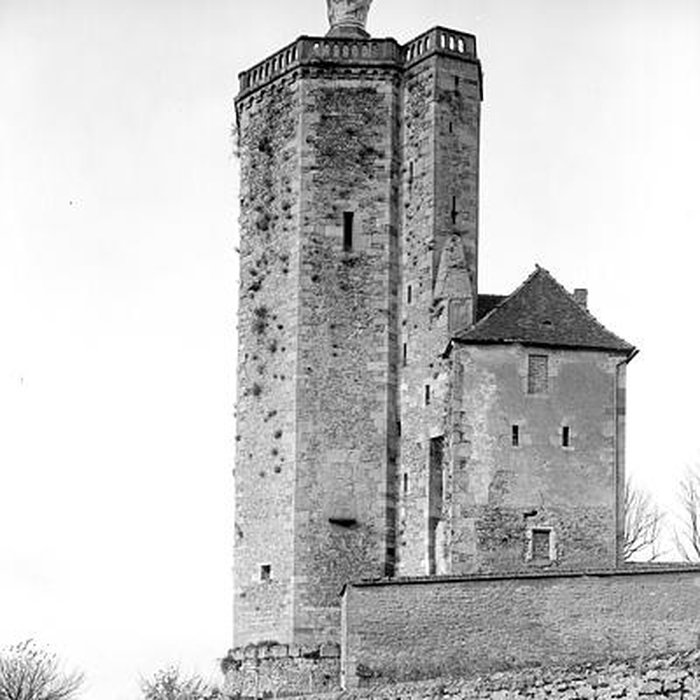 Photo de Tour des Ursulines dAutun