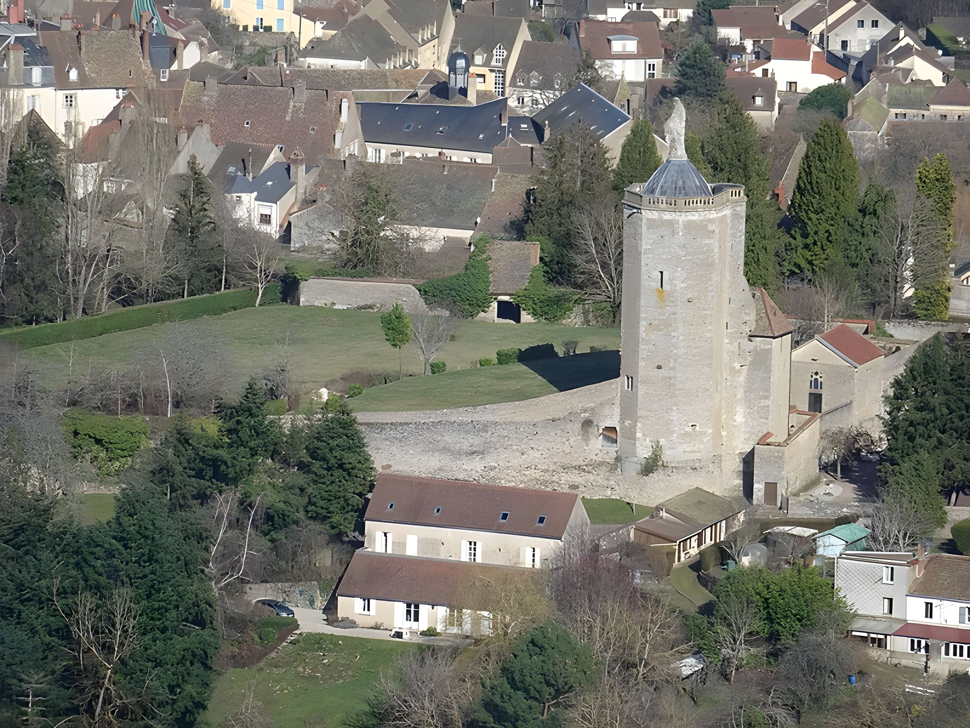 Tour des Ursulines d'Autun