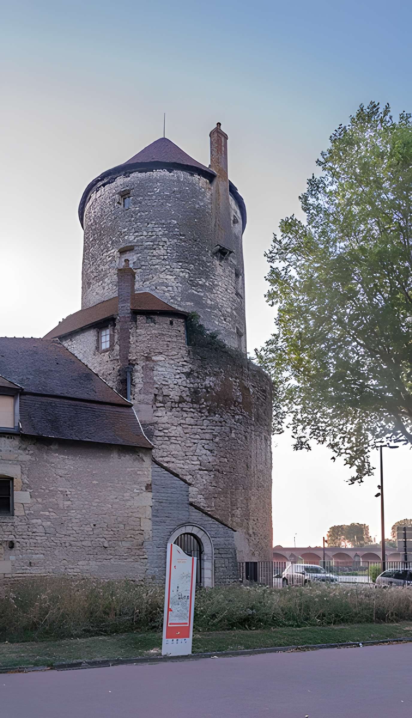 Tour Goguin de Nevers