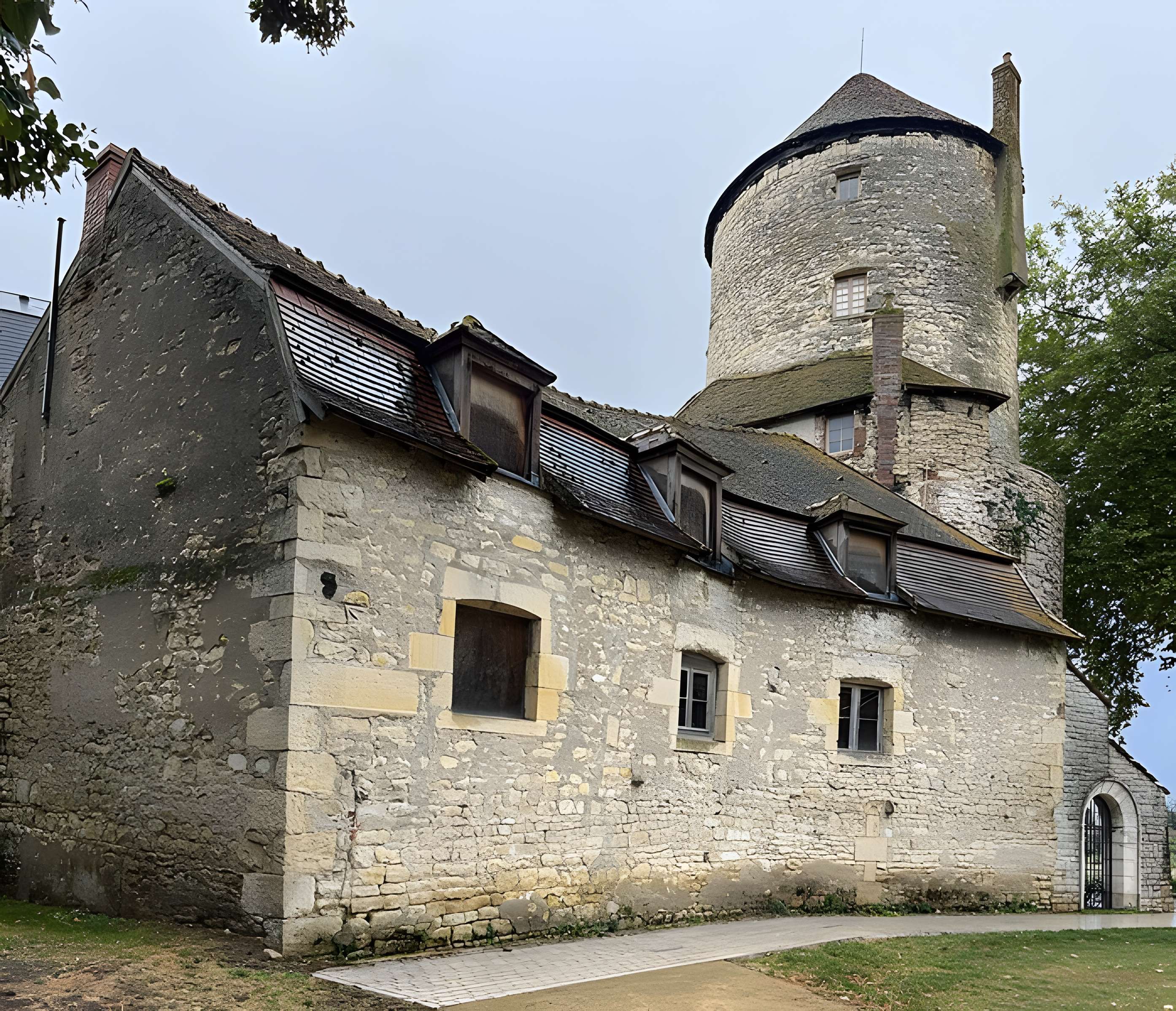 Tour Goguin de Nevers