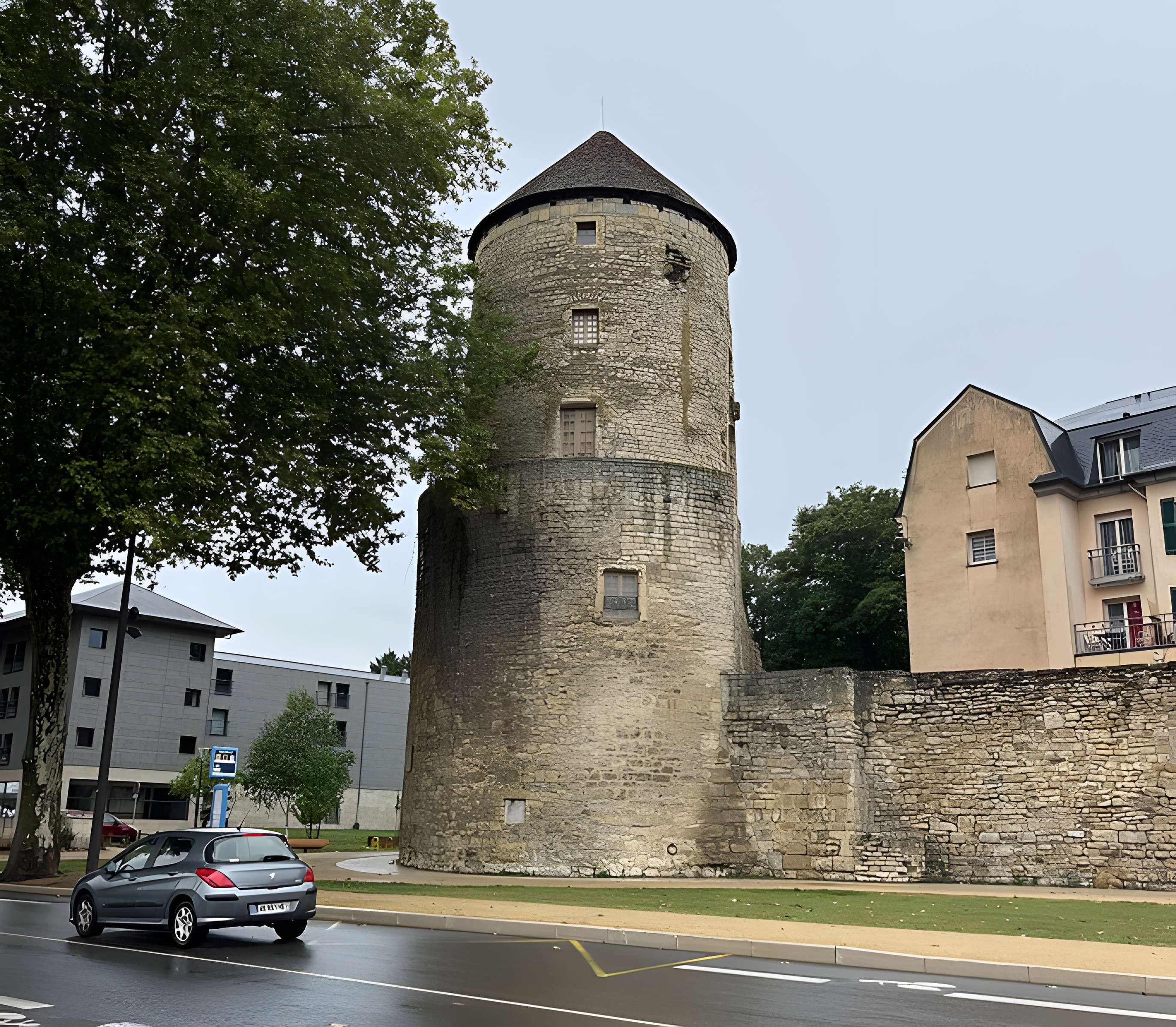 Tour Goguin de Nevers