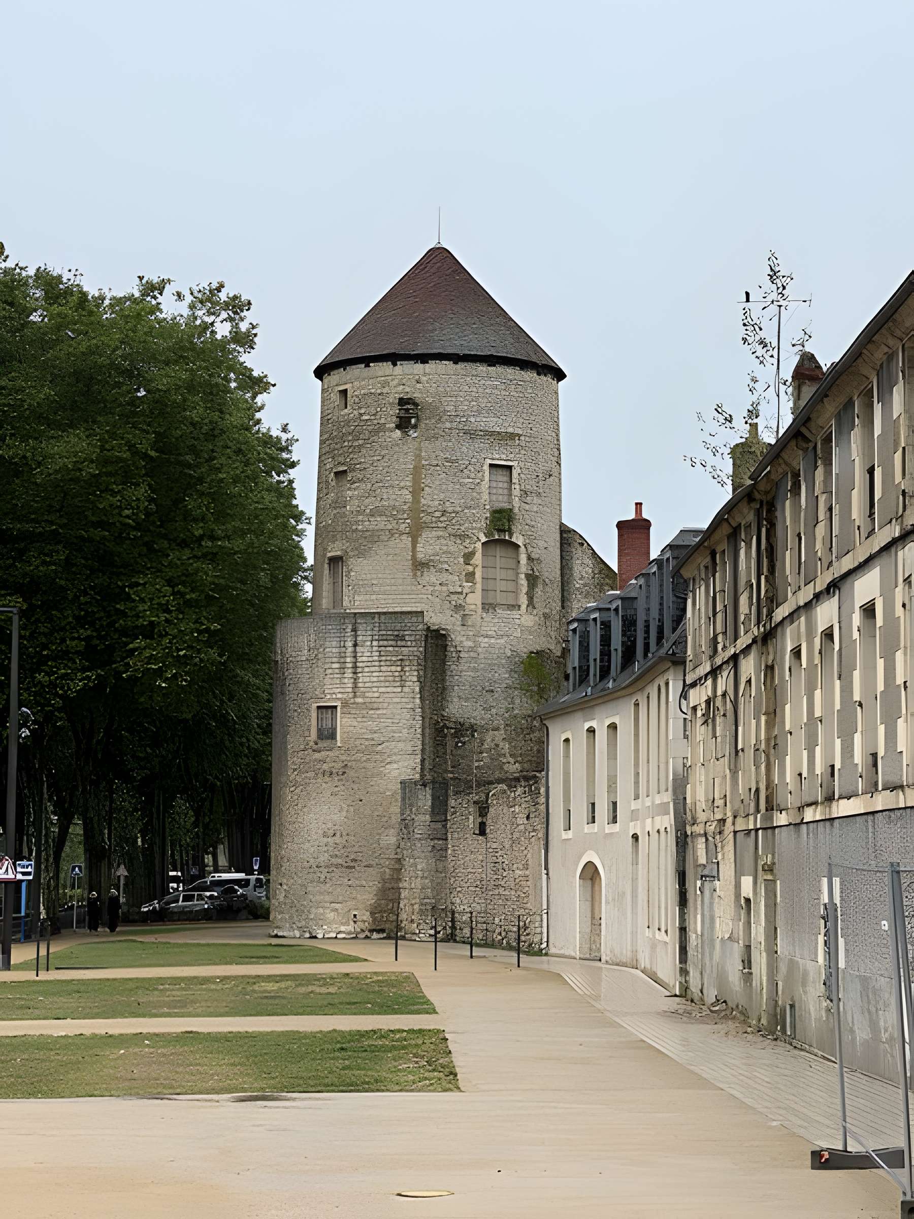 Tour Goguin de Nevers