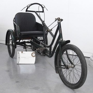 Musée de lauto, de la moto et du vélo