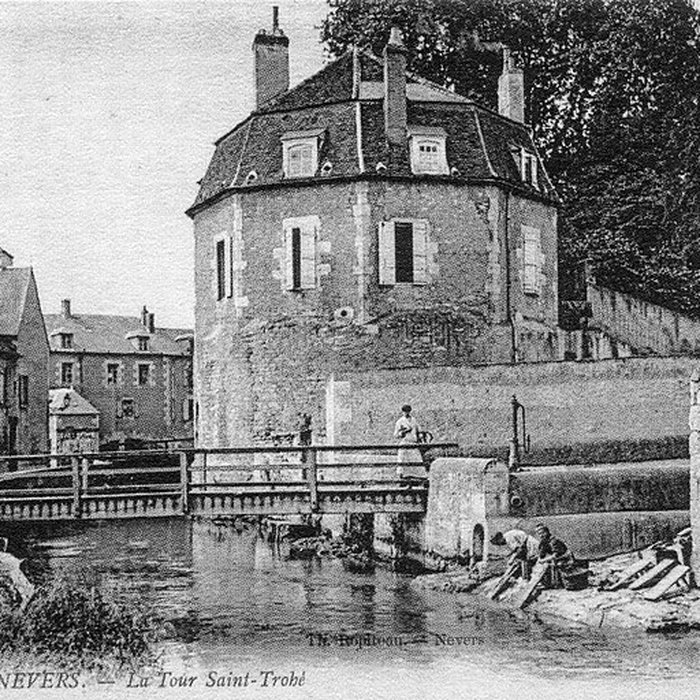 Photo de Tour Saint-Éloi de Nevers