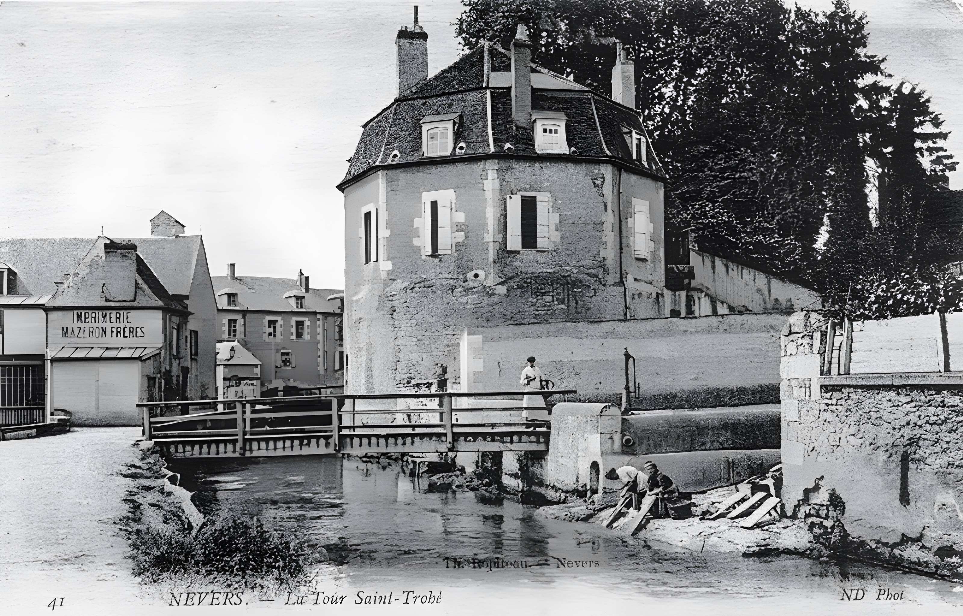 Tour Saint-Éloi de Nevers