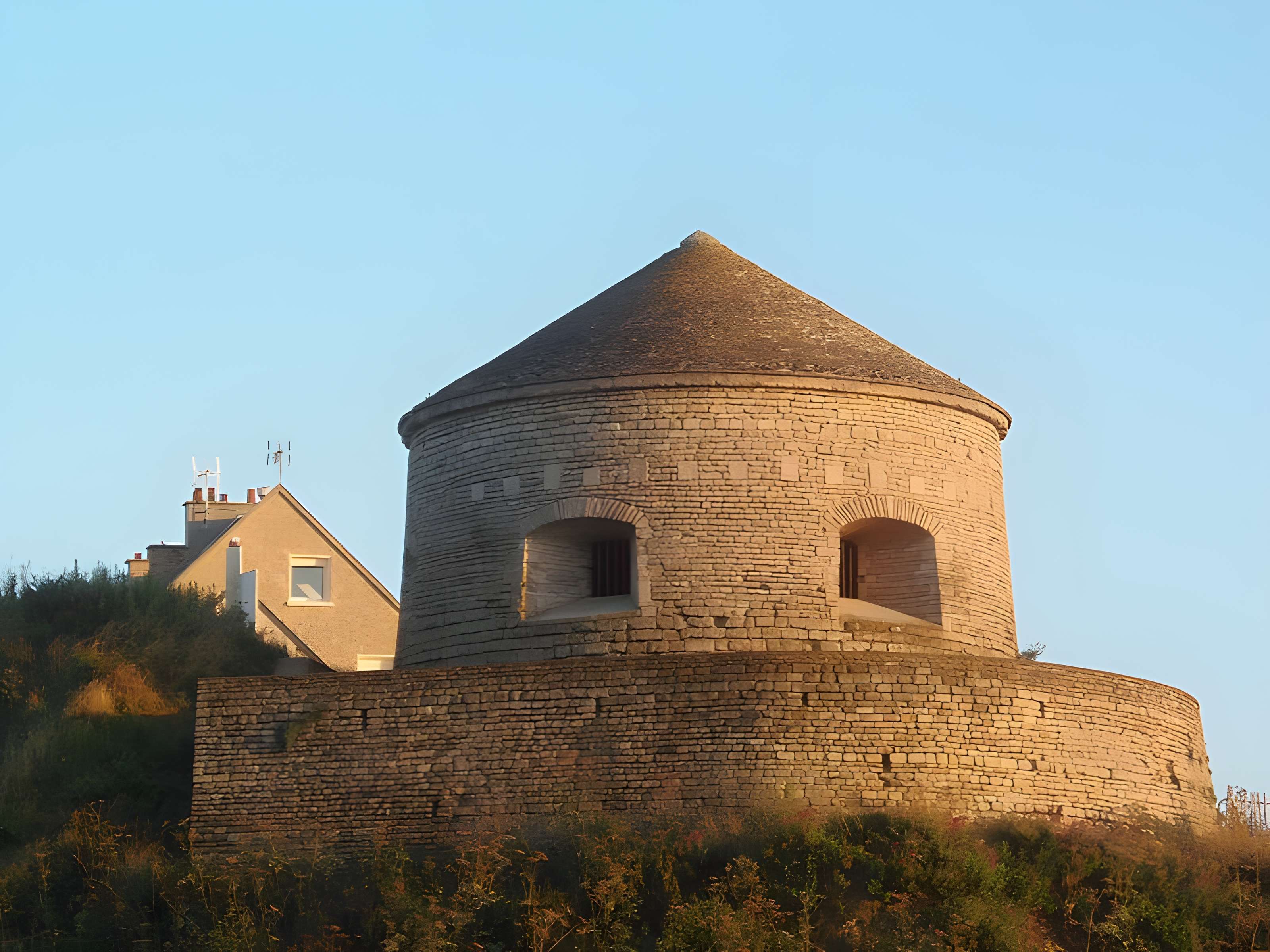 Tour Vauban de Port-en-Bessin-Huppain