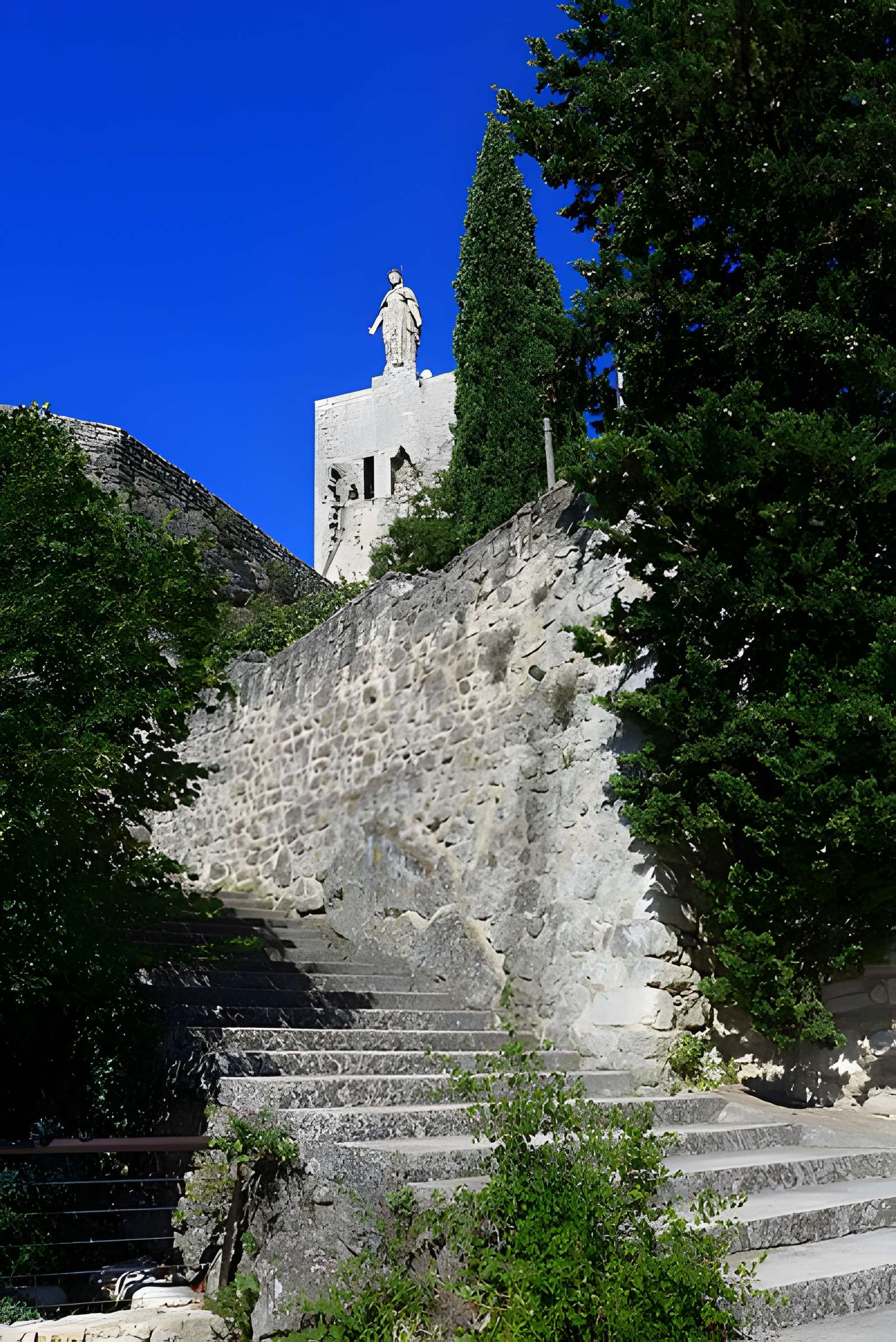 Tour-donjon de Clansayes