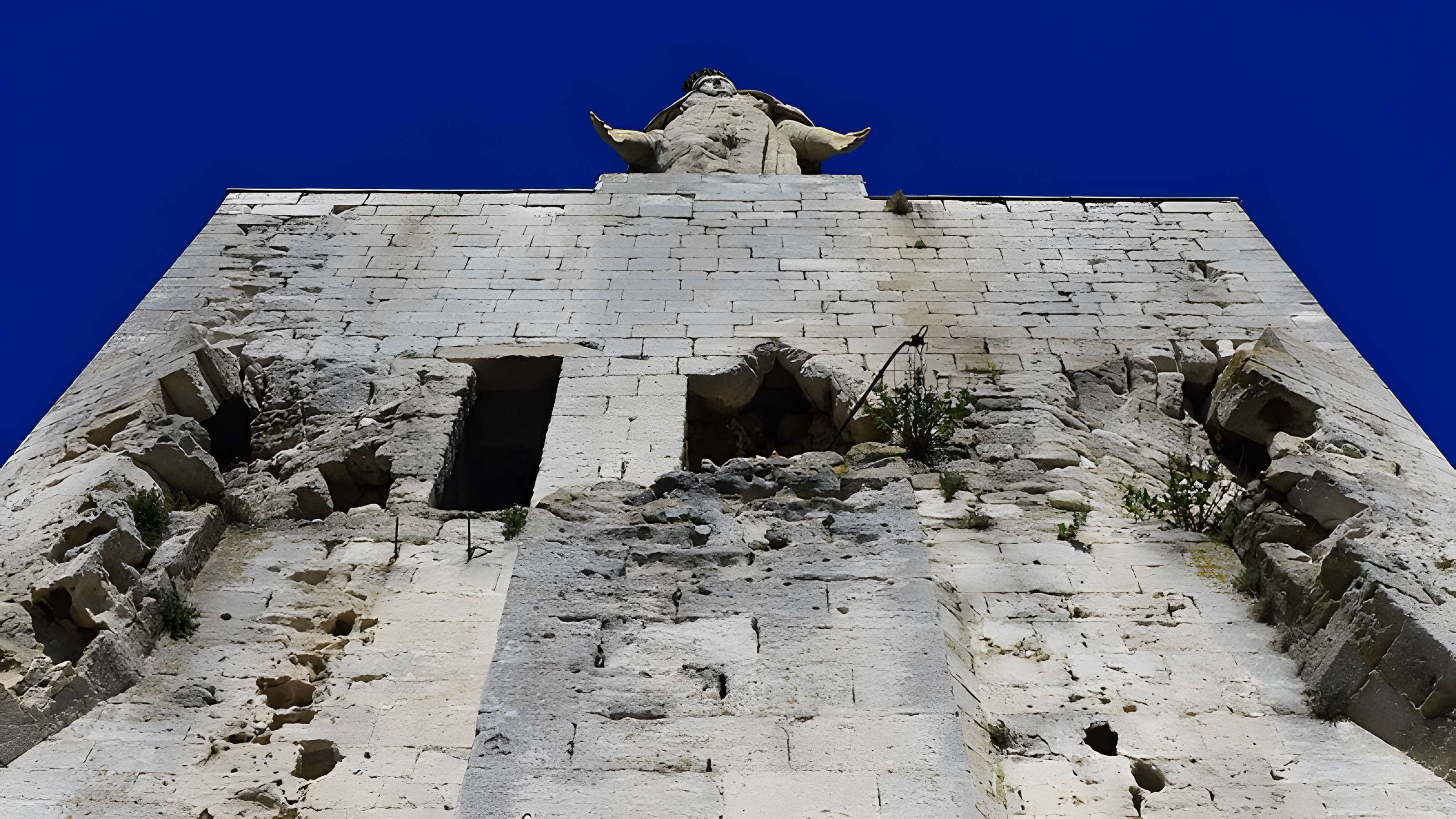 Tour-donjon de Clansayes