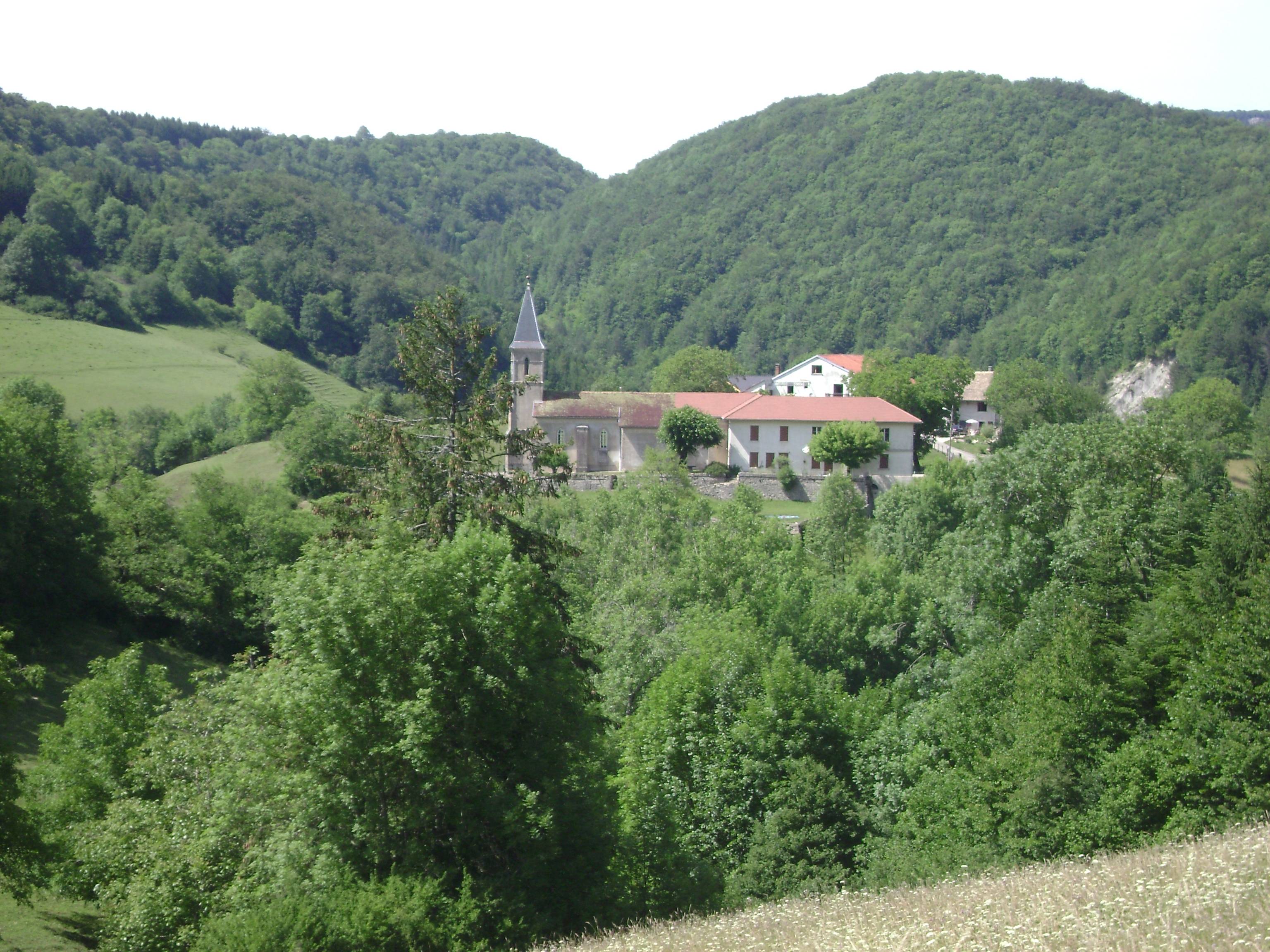 Photo de Église Notre-Dame-des-Sept-Douleurs des Pézières