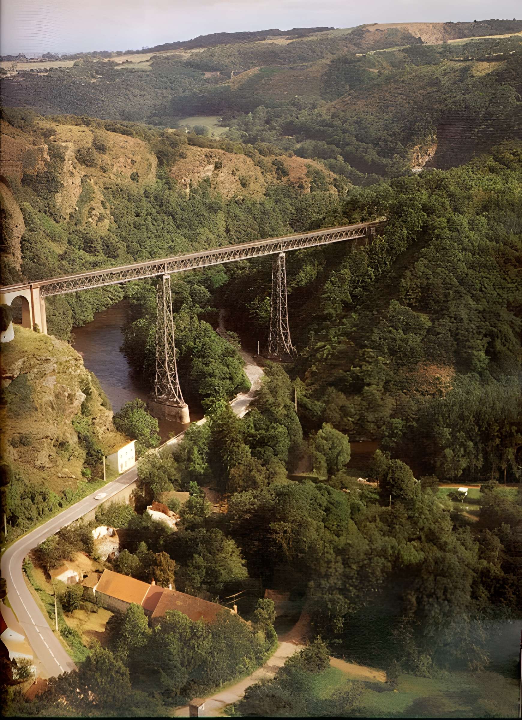 Viaduc de Rouzat à Bègues