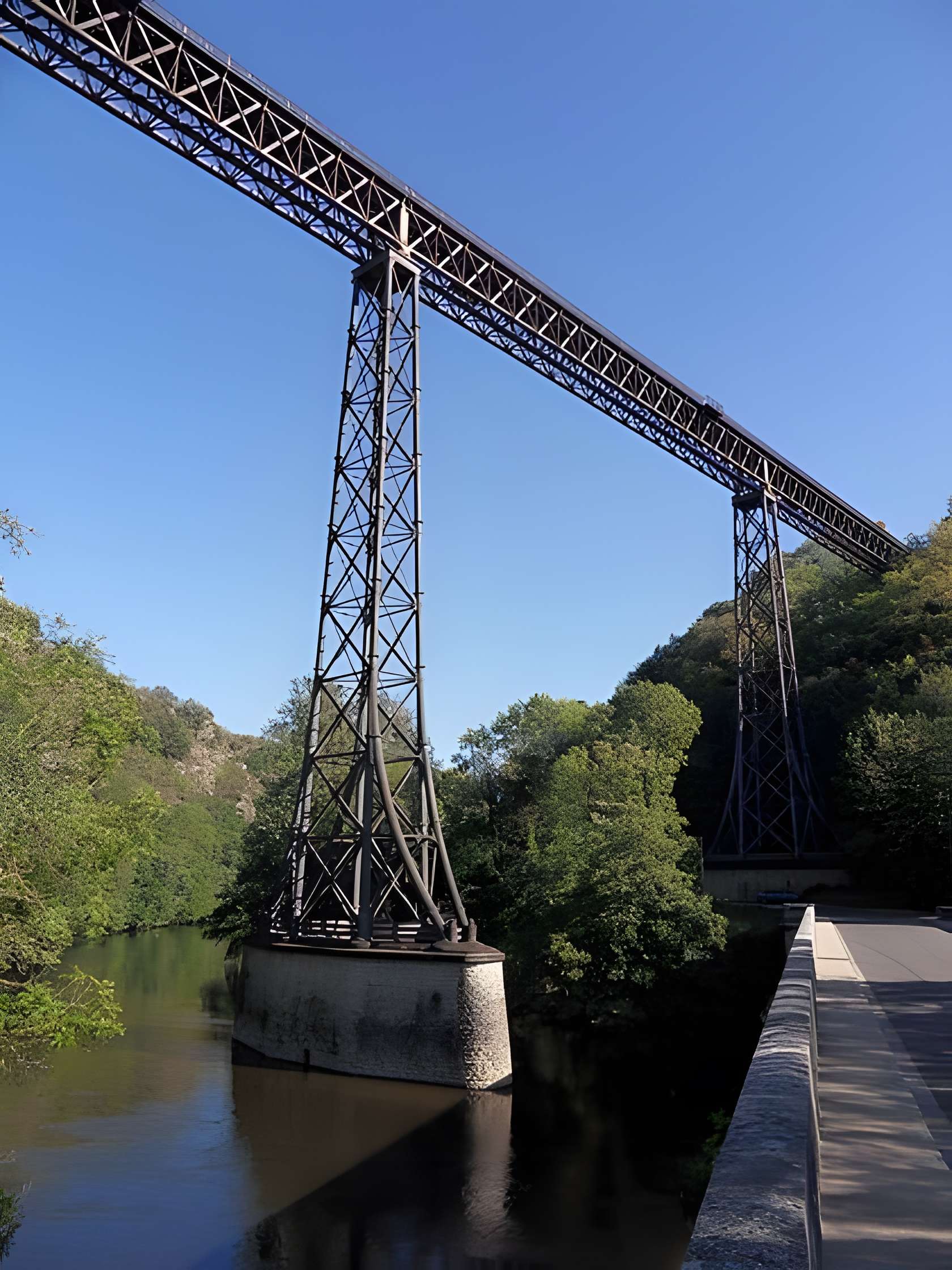 Viaduc de Rouzat à Bègues 