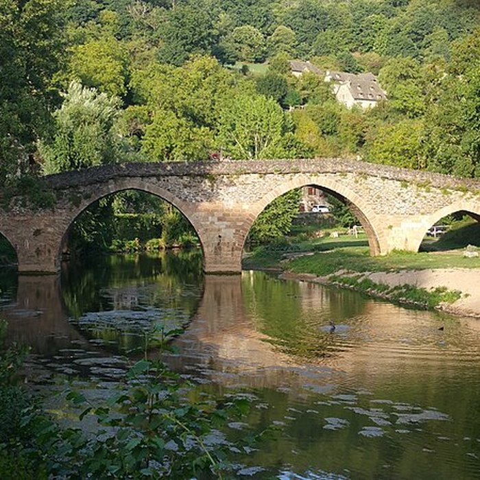 Photo de Vieux Pont de Belcastel