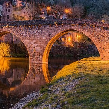 Vieux Pont de Belcastel