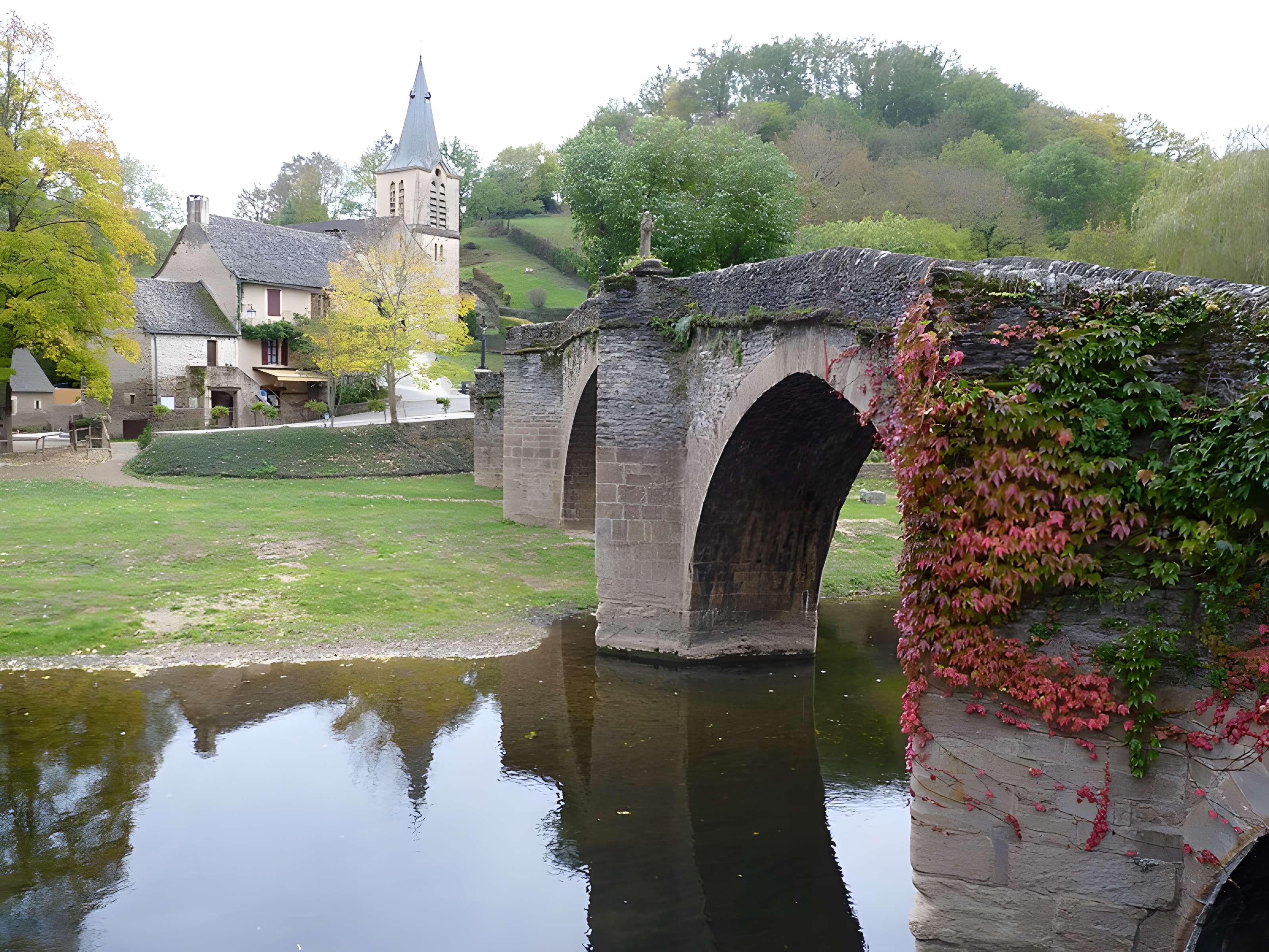 Vieux Pont de Belcastel