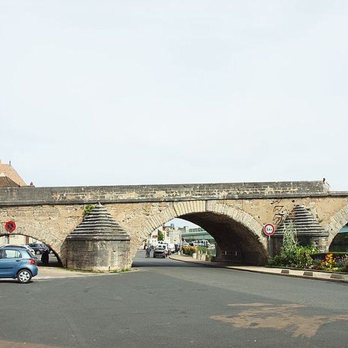 Photo de Vieux pont de Pont-sur-Yonne