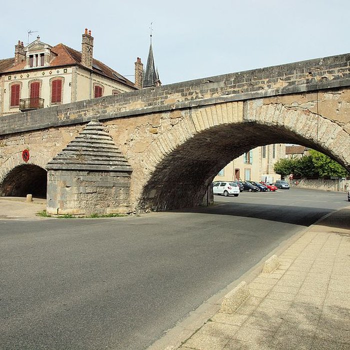 Photo de Vieux pont de Pont-sur-Yonne