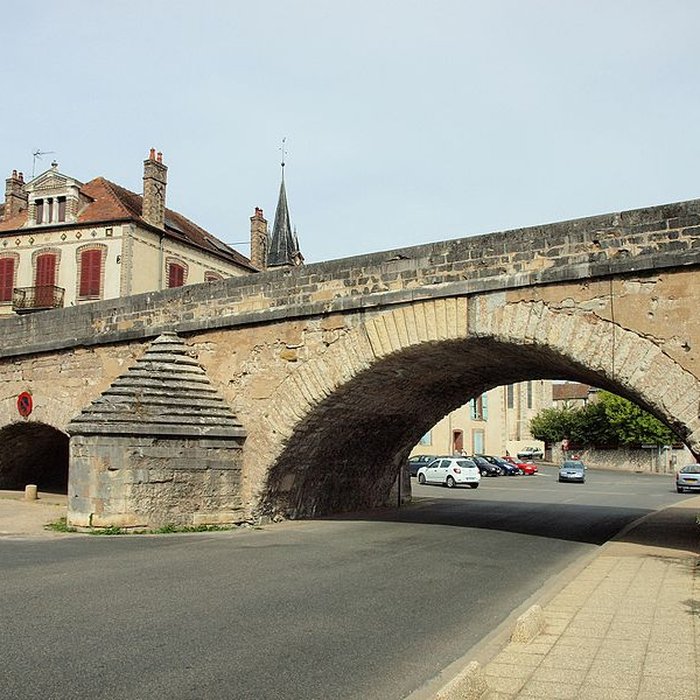 Photo de Vieux pont de Pont-sur-Yonne