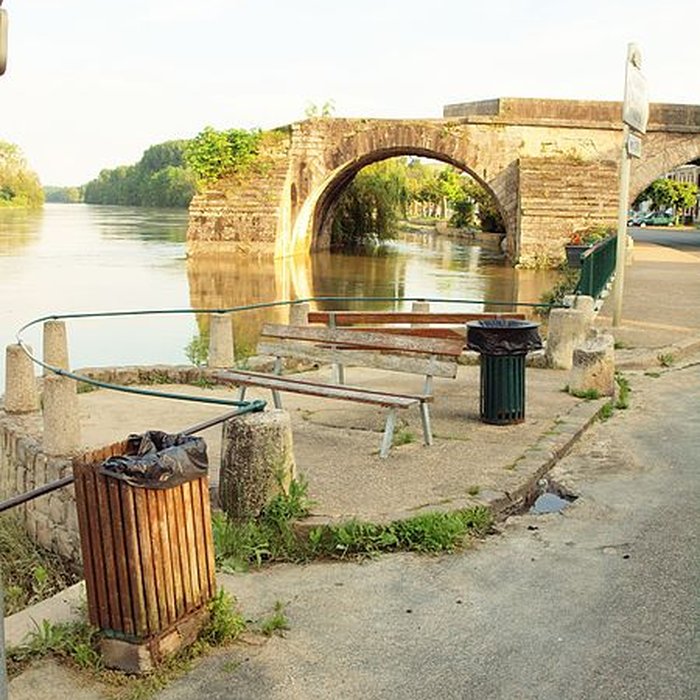 Photo de Vieux pont de Pont-sur-Yonne