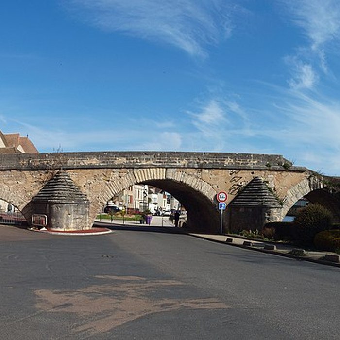 Photo de Vieux pont de Pont-sur-Yonne