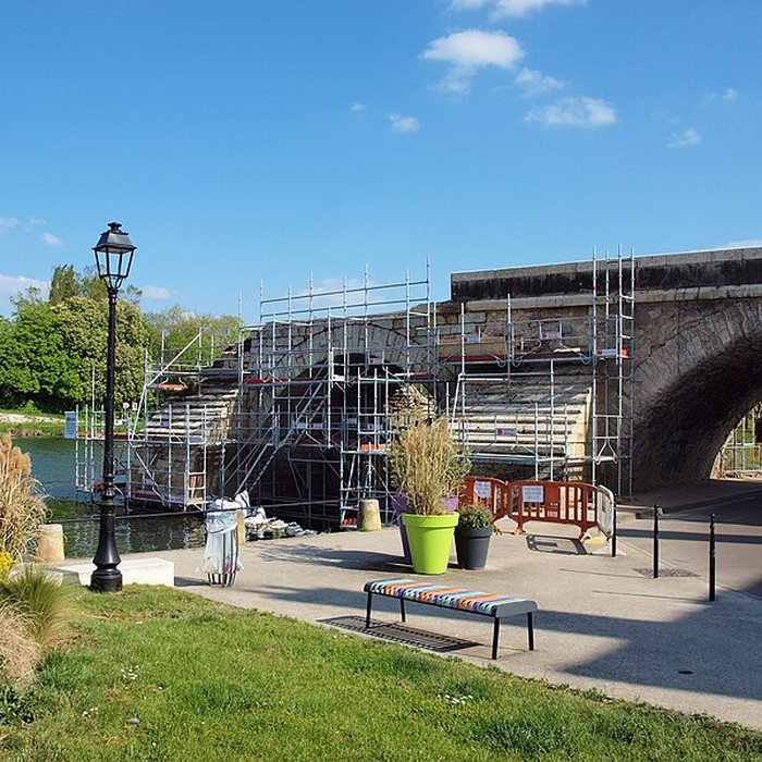 Photo de Vieux pont de Pont-sur-Yonne