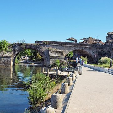 Vieux pont de Pont-sur-Yonne