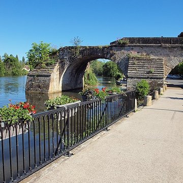Vieux pont de Pont-sur-Yonne