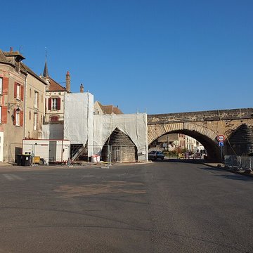 Vieux pont de Pont-sur-Yonne