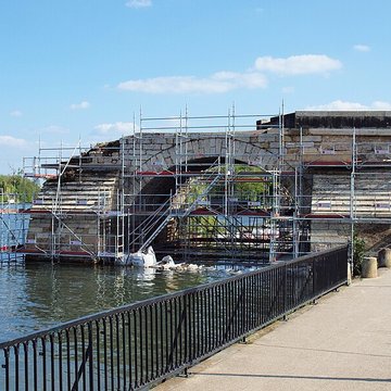 Vieux pont de Pont-sur-Yonne