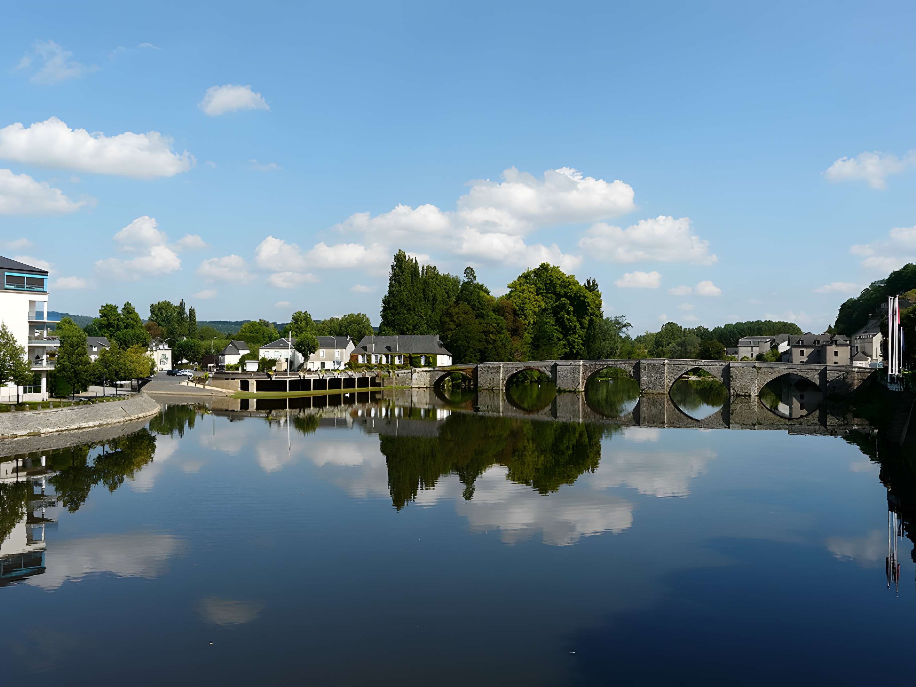 Vieux Pont de Terrasson à Terrasson-Lavilledieu