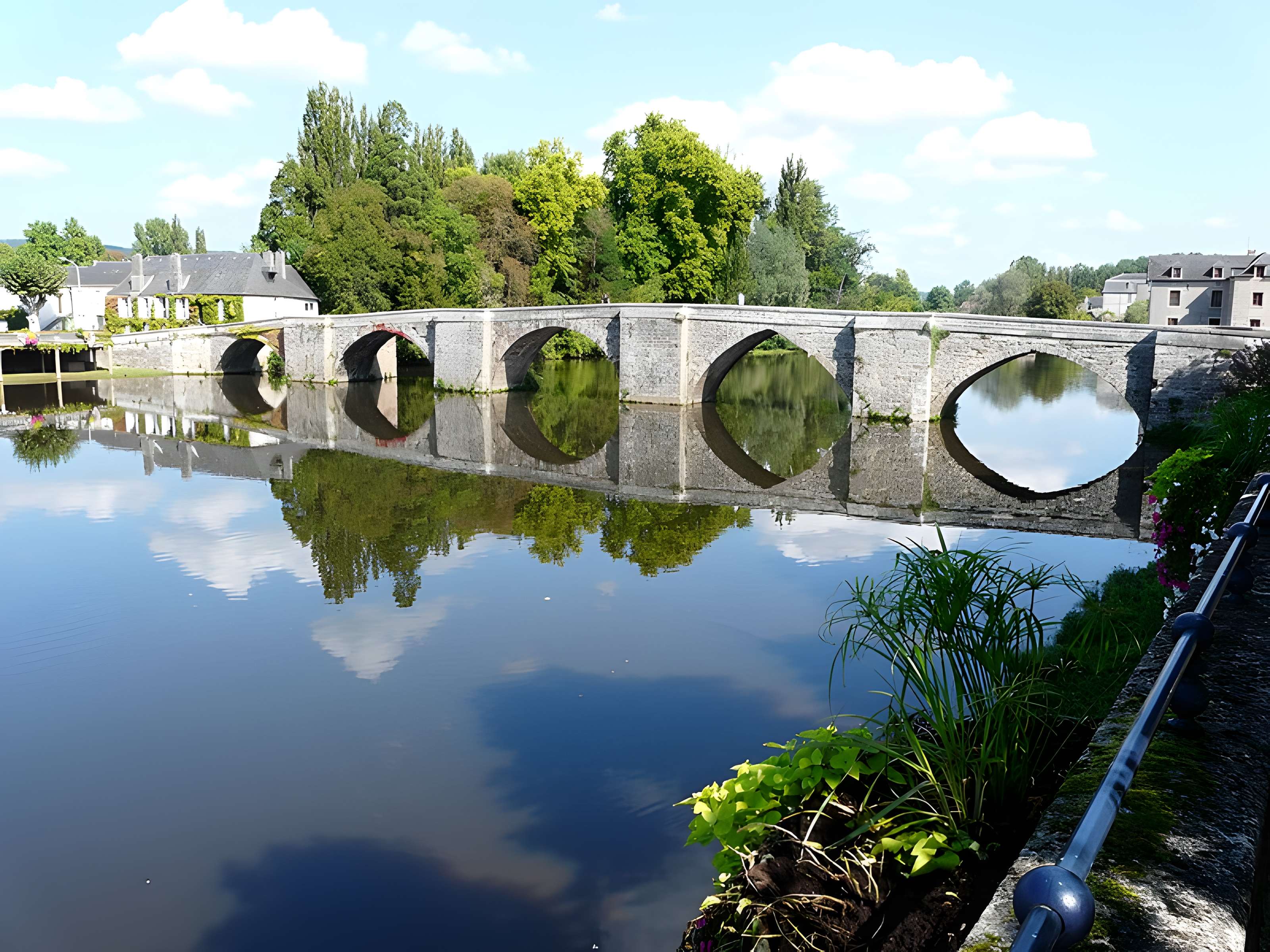 Vieux Pont de Terrasson à Terrasson-Lavilledieu
