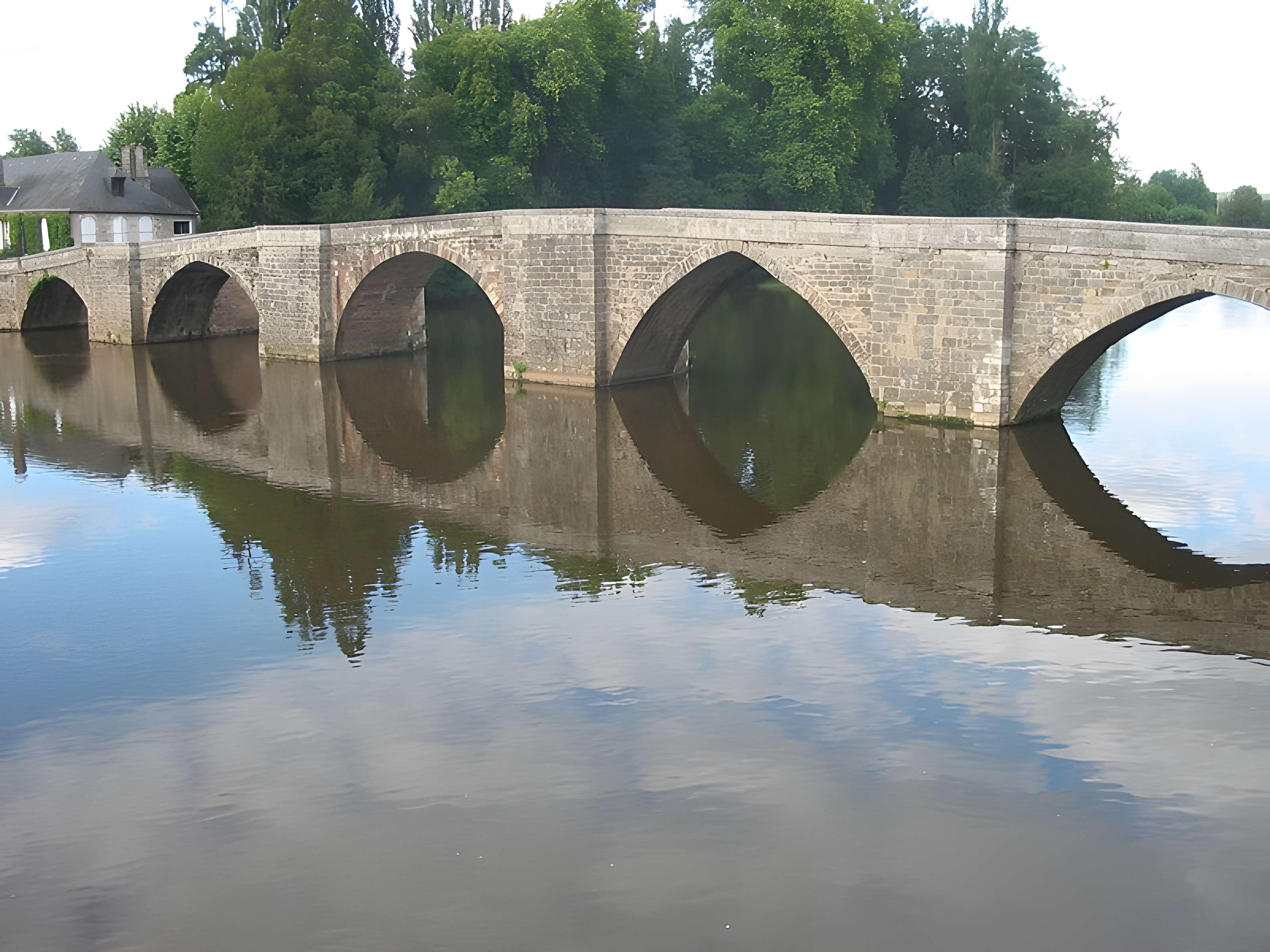 Vieux Pont de Terrasson à Terrasson-Lavilledieu