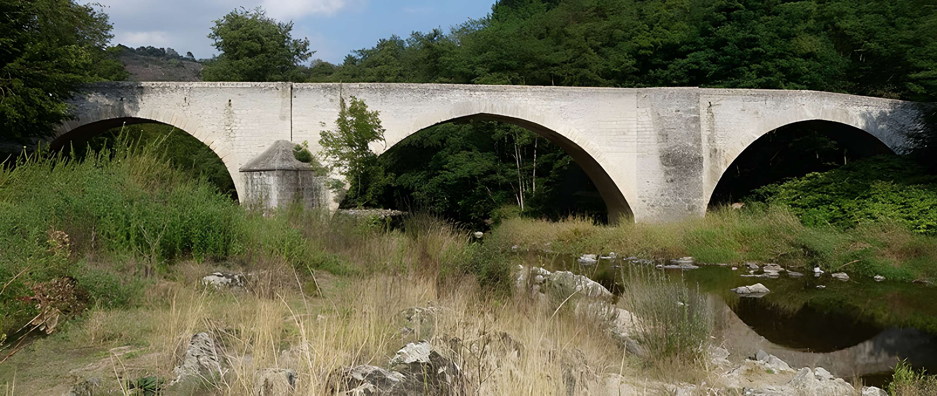 Pont du Roi sur la Doux de Boucieu-le-Roi
