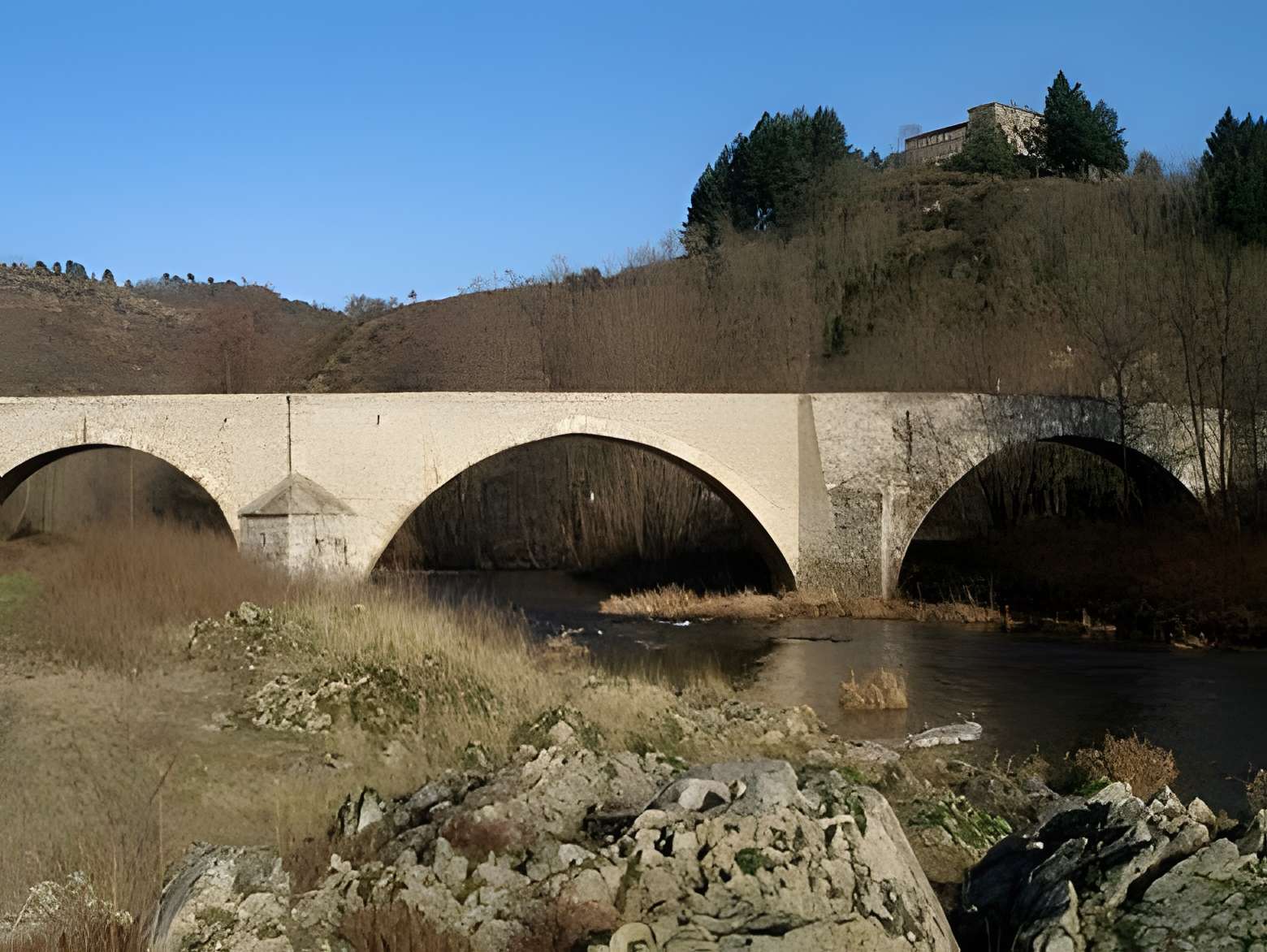 Pont du Roi sur la Doux de Boucieu-le-Roi 
