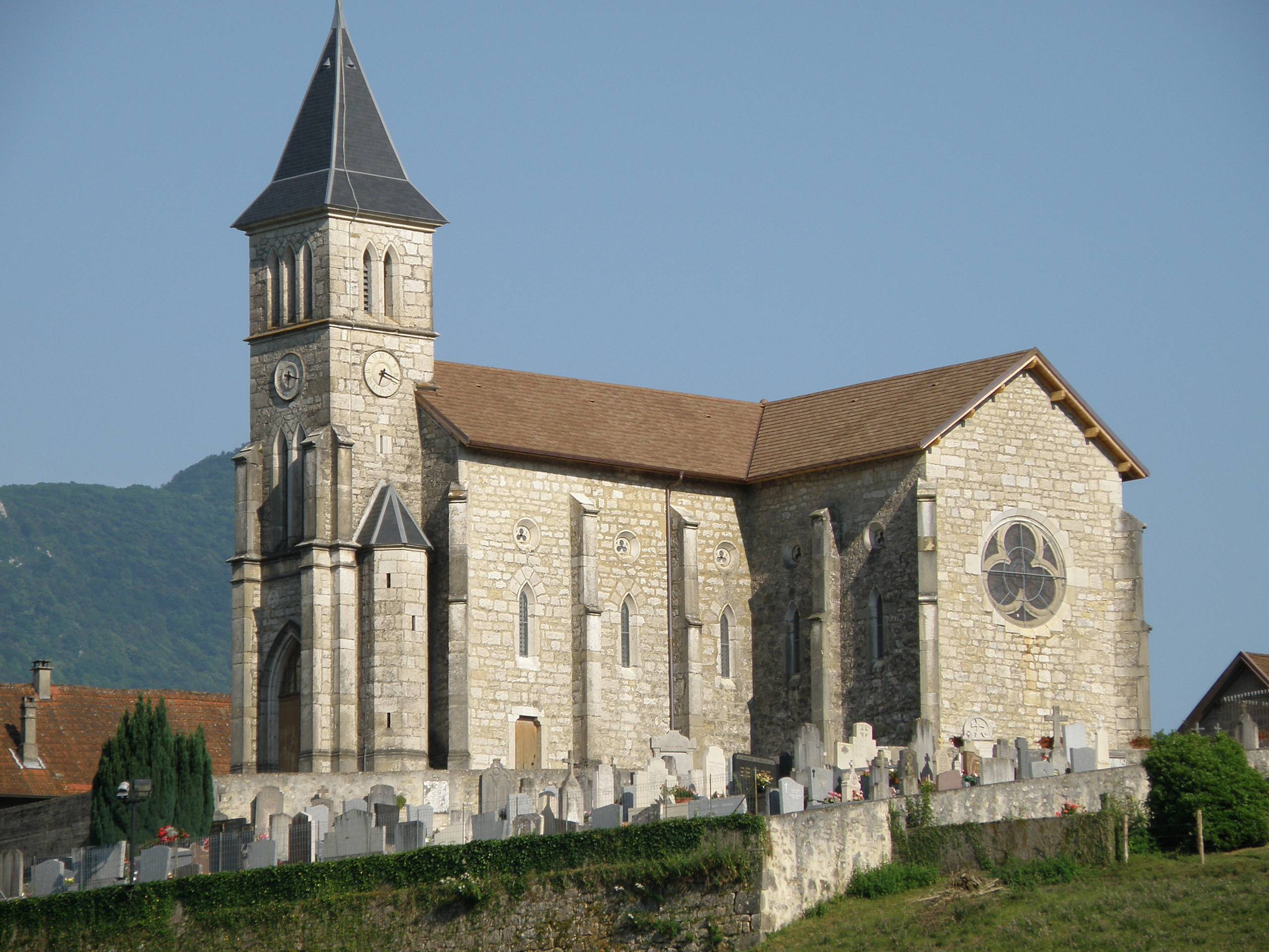 Photo de Église Saint-Martin de Massignieu-de-Rives