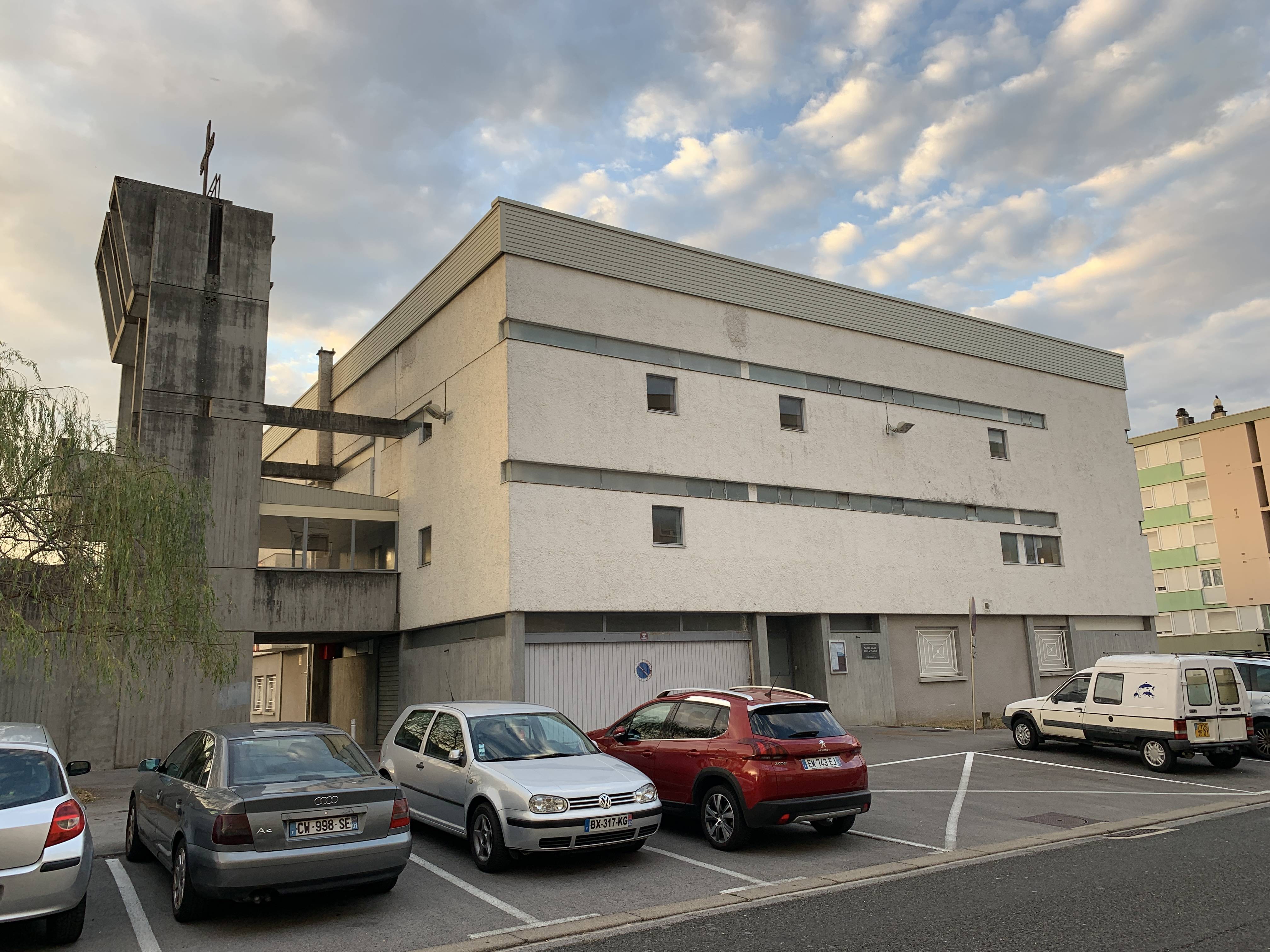 Photo de Notre-Dame-de-la-Plaine d'Oyonnax Church