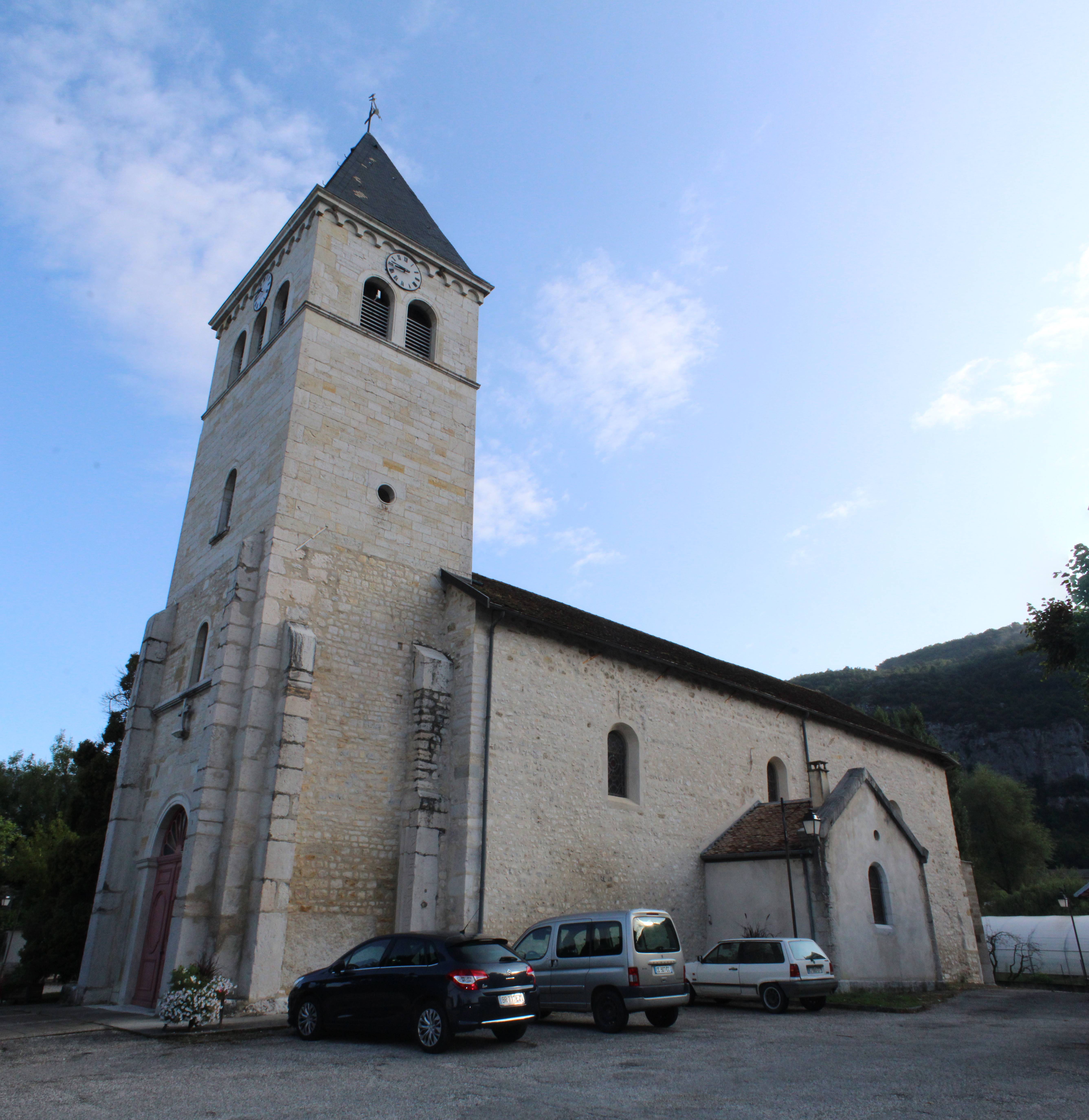Photo de Saint-Benoît Church of Saint-Benoît (Ain)