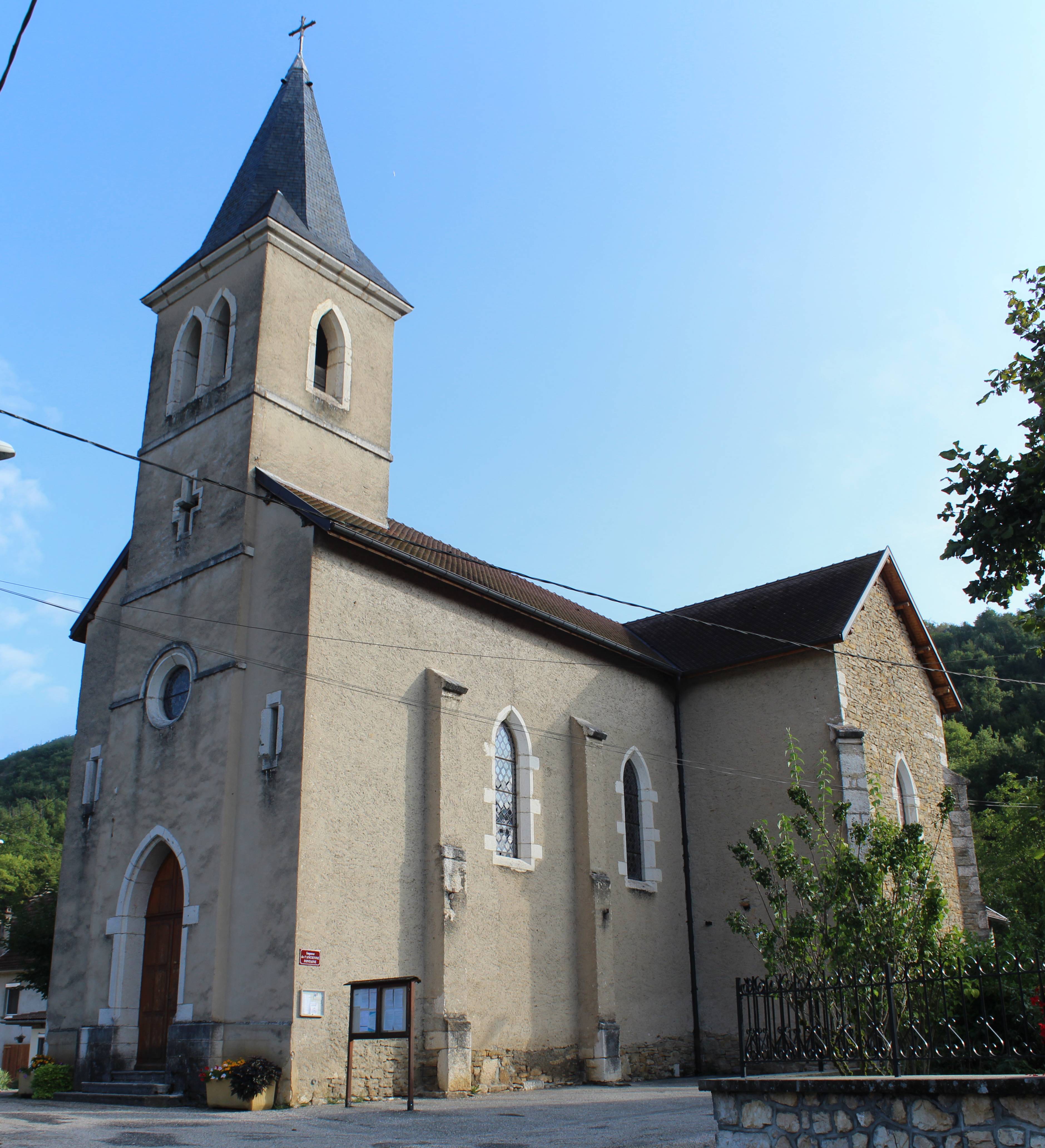 Photo de Saint-Baudille Church of Saint-Bois