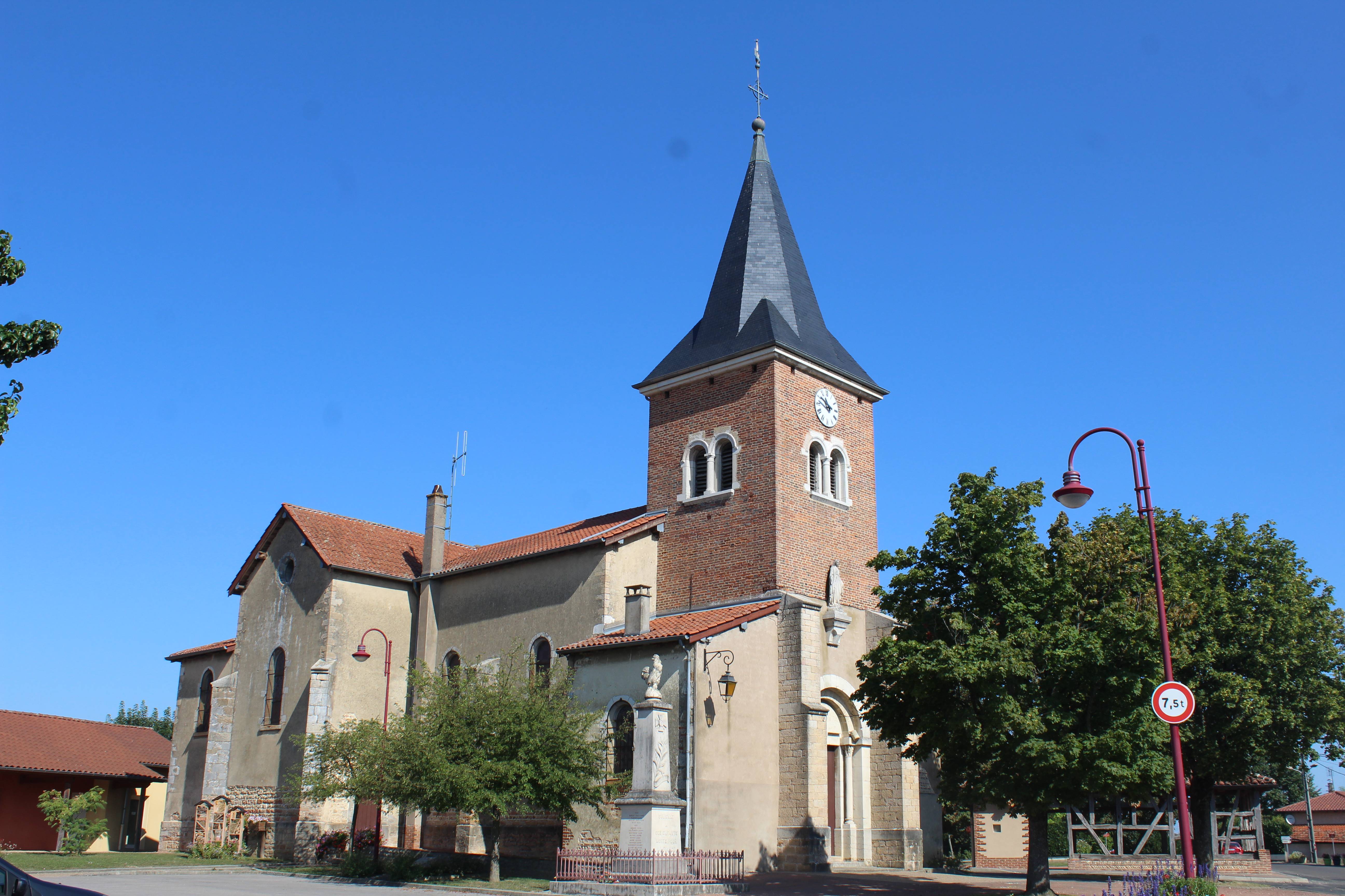 Photo de Église de la Nativité-de-la-Vierge de Sulignat