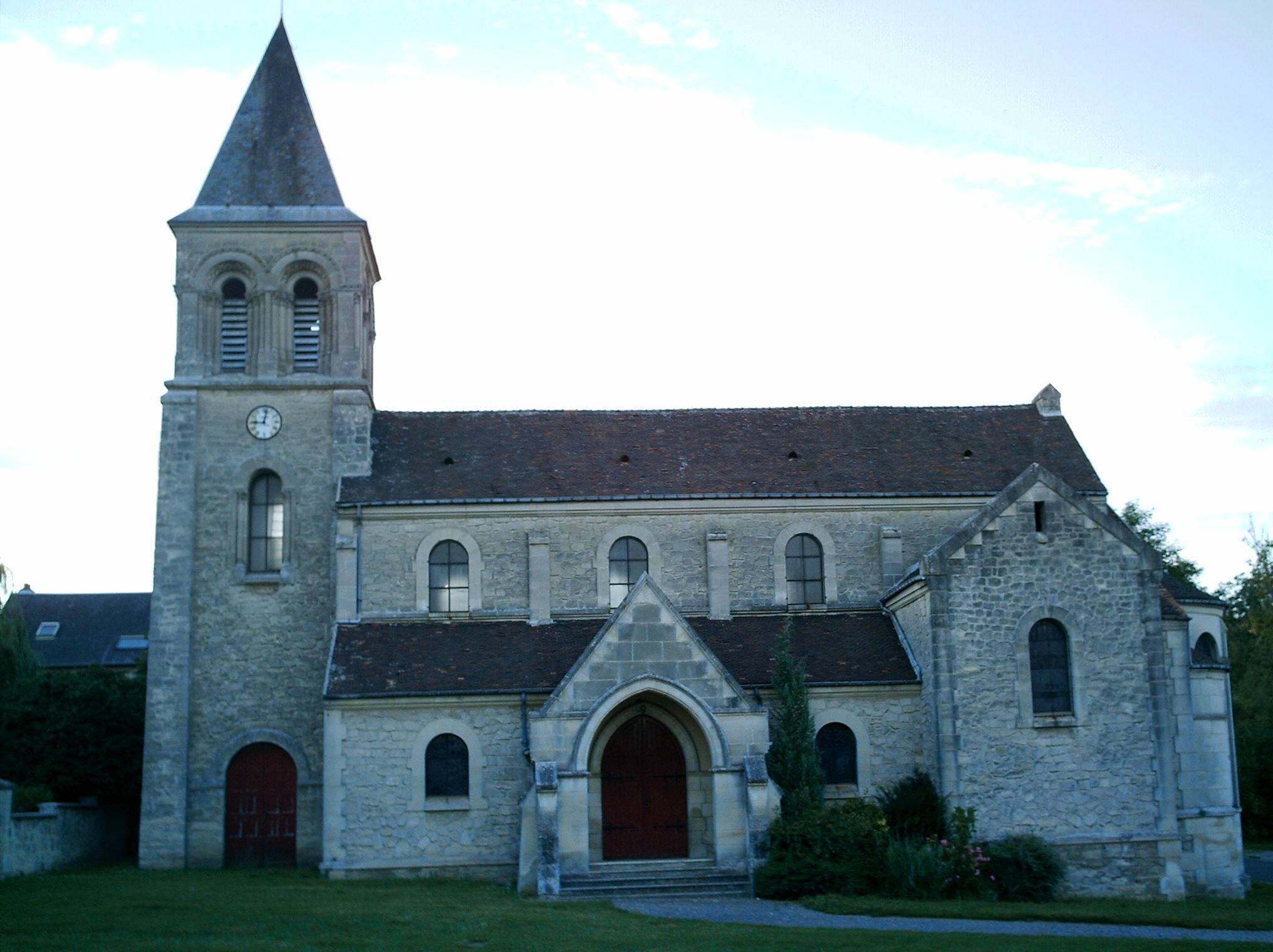 Photo de Saint-Médard de Chevregny Kerk