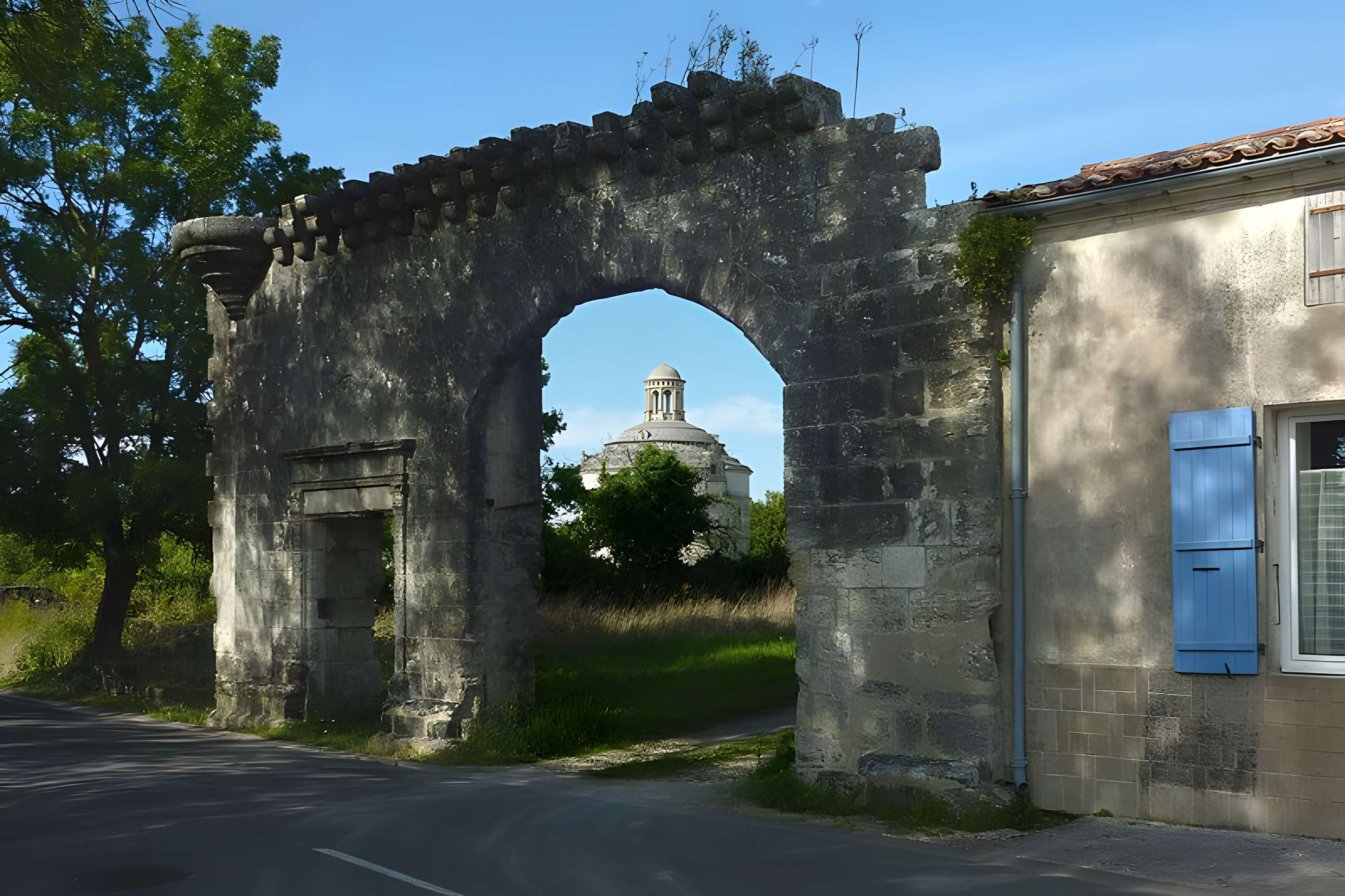 Abbaye de Montierneuf
