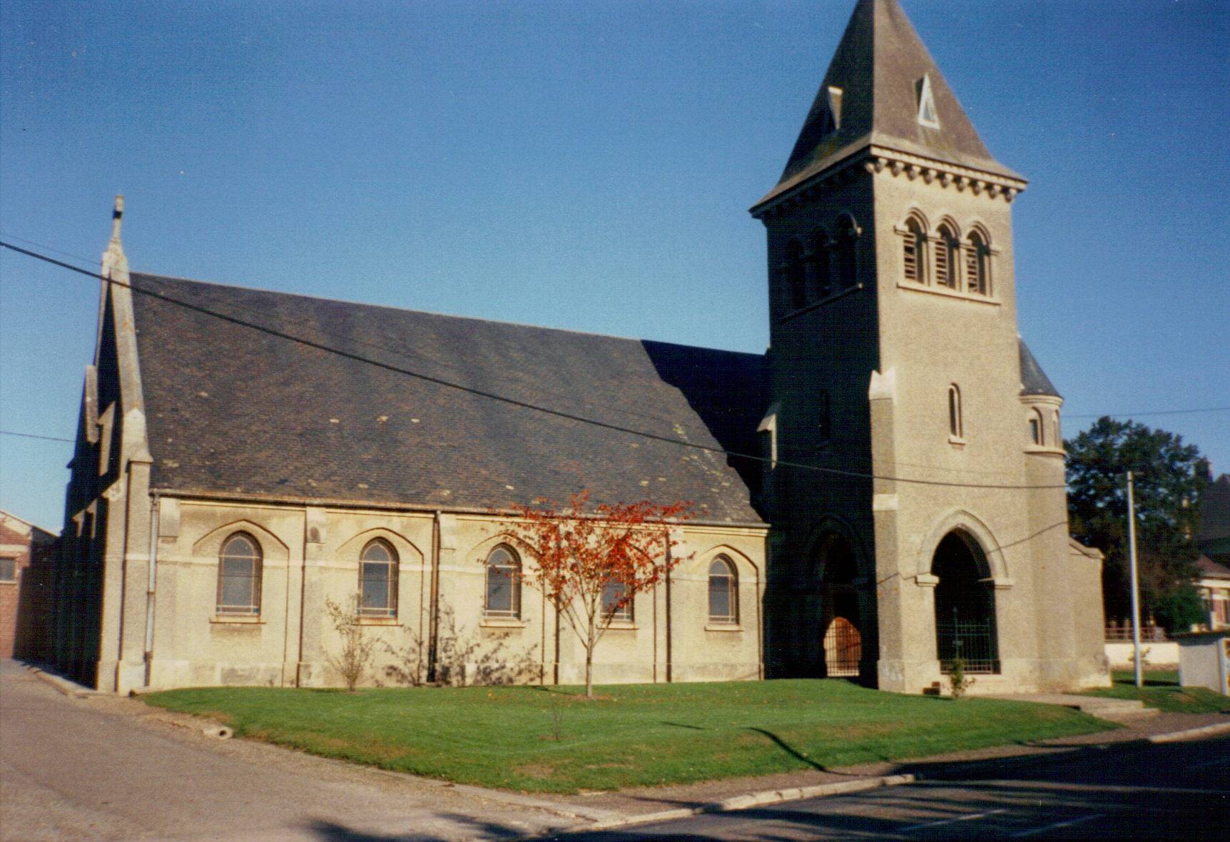 Photo de Kirche Unserer Lieben Frau von Frières-Faillouël