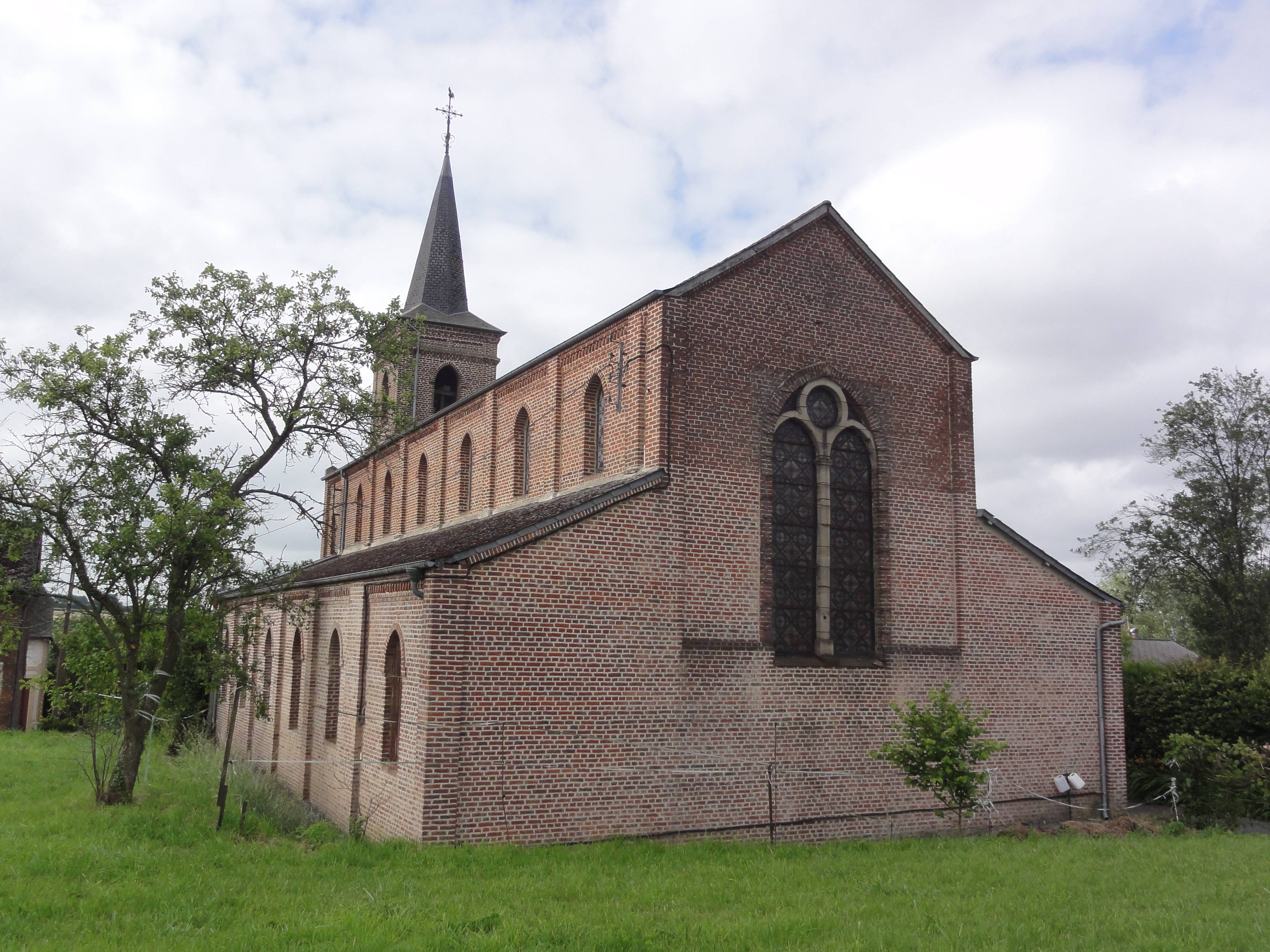 Photo de Kirche Unserer Lieben Frau von der Aufnahme von Landuzy-la-Court