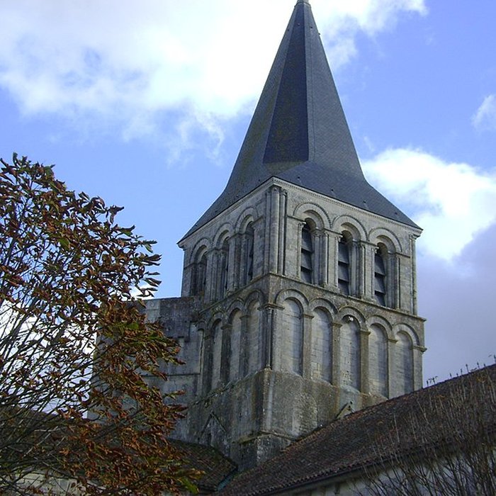 Photo de Abbaye de Saint-Amant-de-Boixe