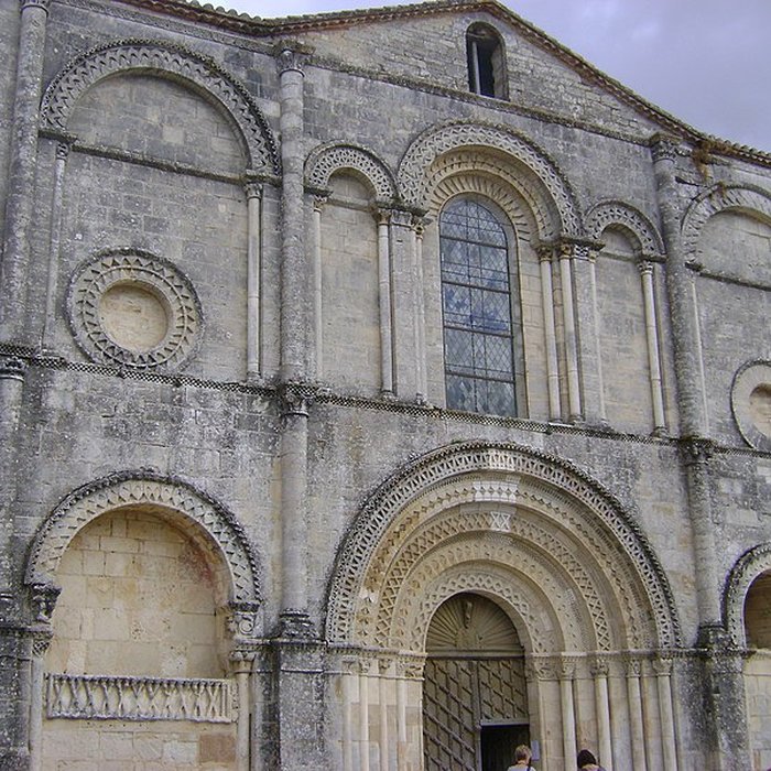 Photo de Abbaye de Saint-Amant-de-Boixe
