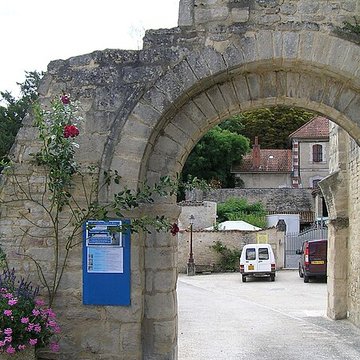 Abbaye de Saint-Amant-de-Boixe
