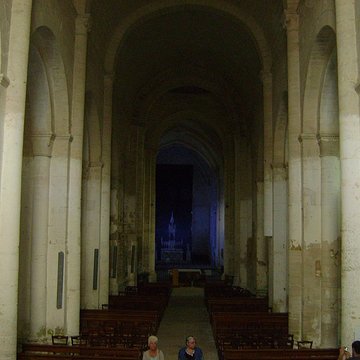 Abbaye de Saint-Amant-de-Boixe
